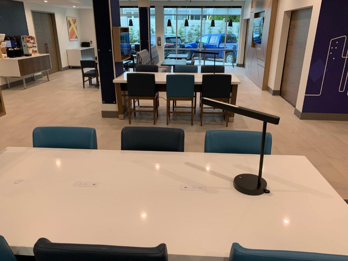 Holiday Inn Express & Suites - Courtenay - Comox By Ihg Esterno foto