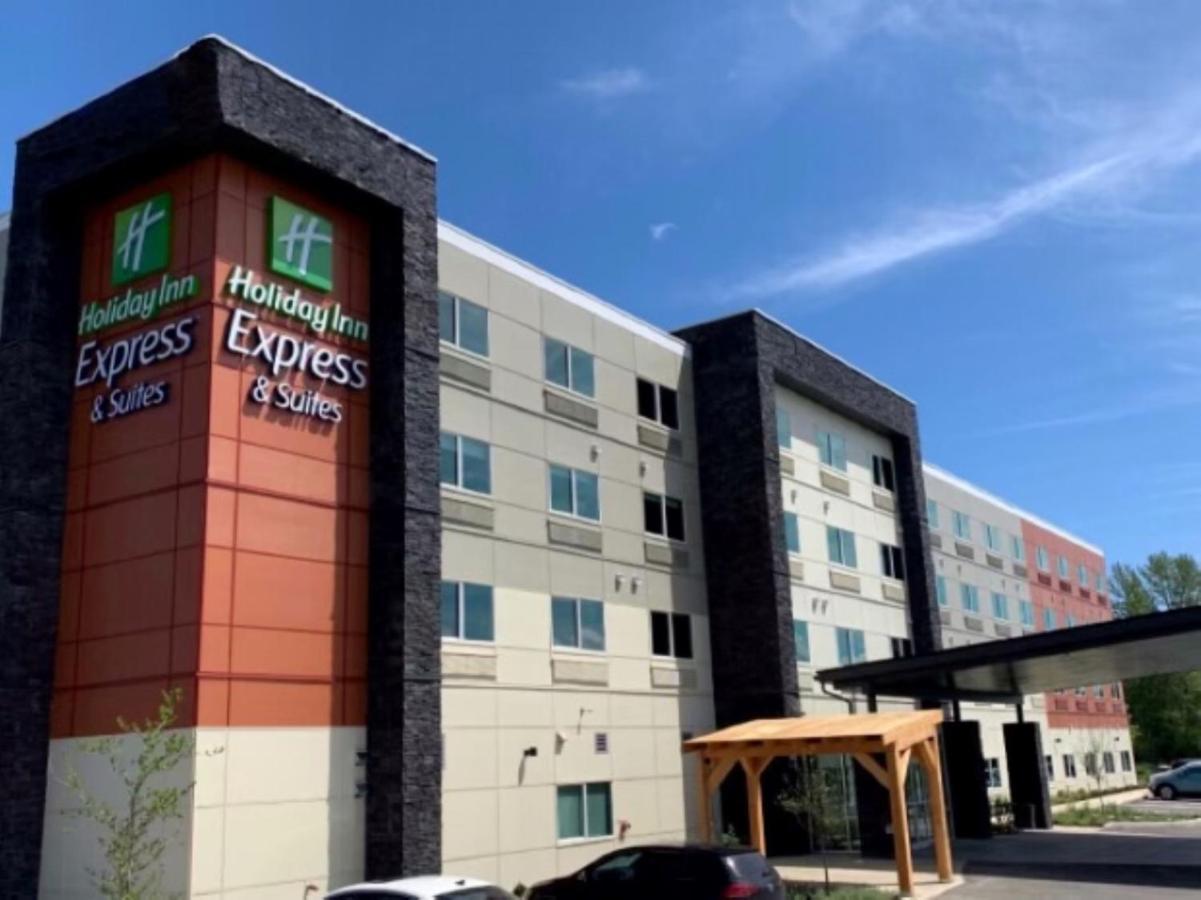 Holiday Inn Express & Suites - Courtenay - Comox By Ihg Esterno foto