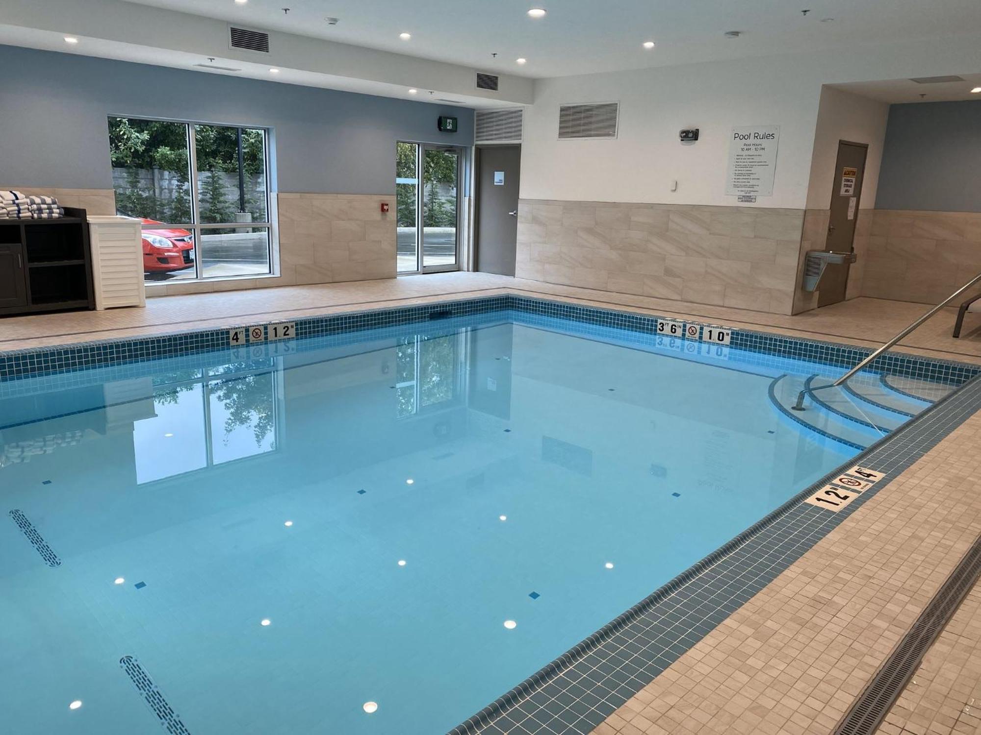 Holiday Inn Express & Suites - Courtenay - Comox By Ihg Esterno foto